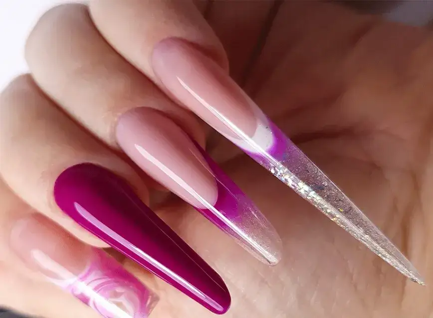 Najlepsze kształty paznokci dla szerokiej płytki, które wysmuklą dłonie