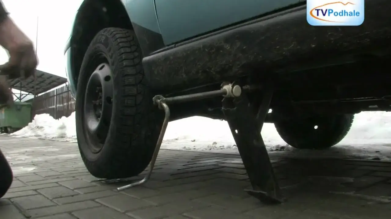 Jak wyjąć koło zapasowe Citroen Berlingo? Szybki poradnik