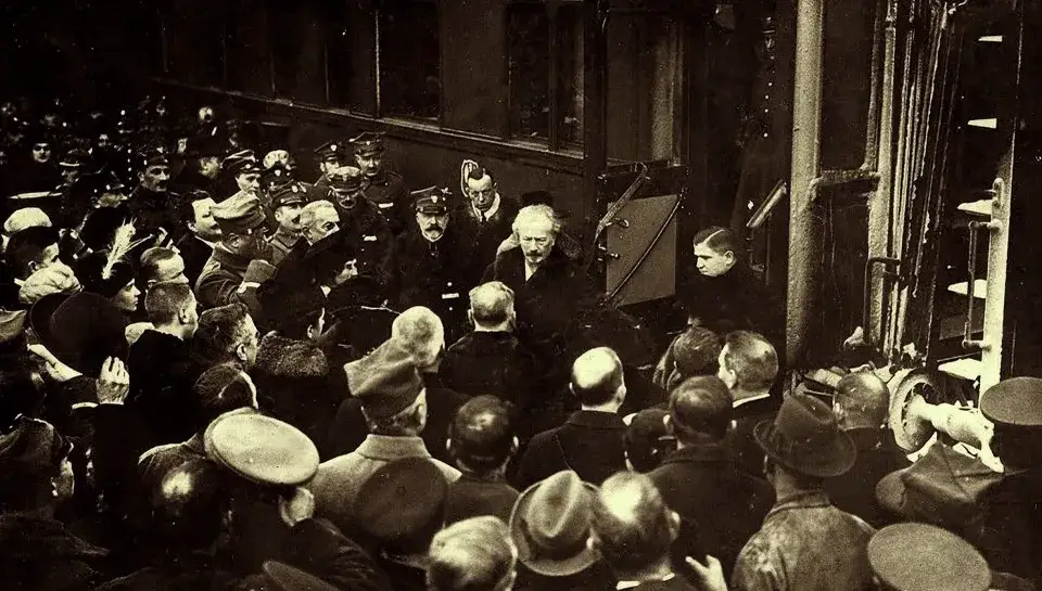 Film niepodległość kiedy w TV - sprawdź daty emisji i szczegóły