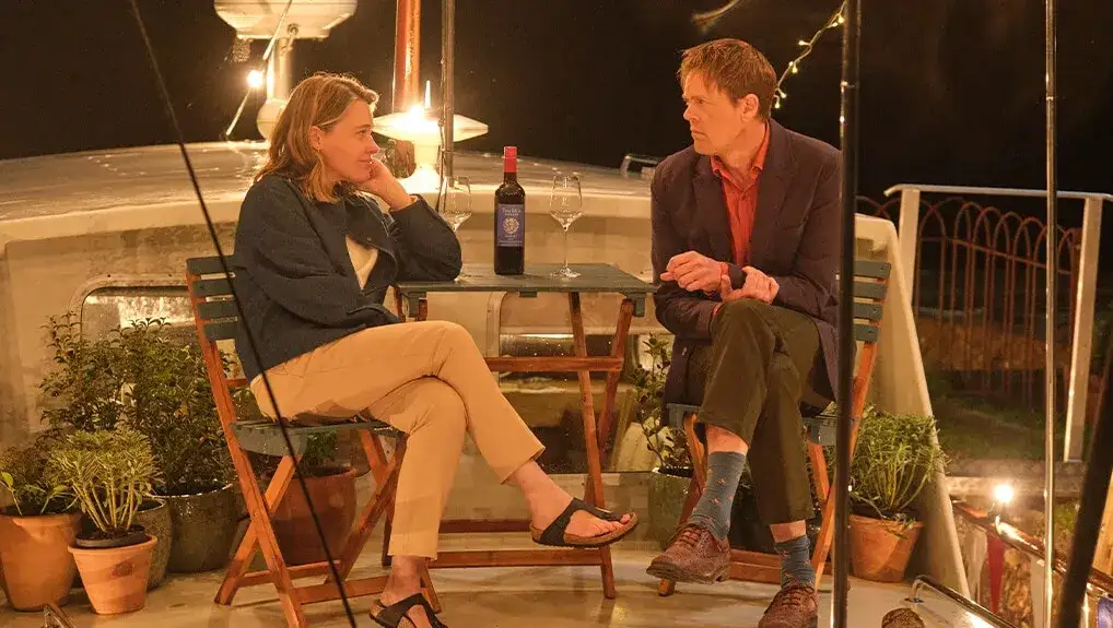 Z ilu odcinków składa się serial Śmierć z dala od palm? Zobacz sezon 1