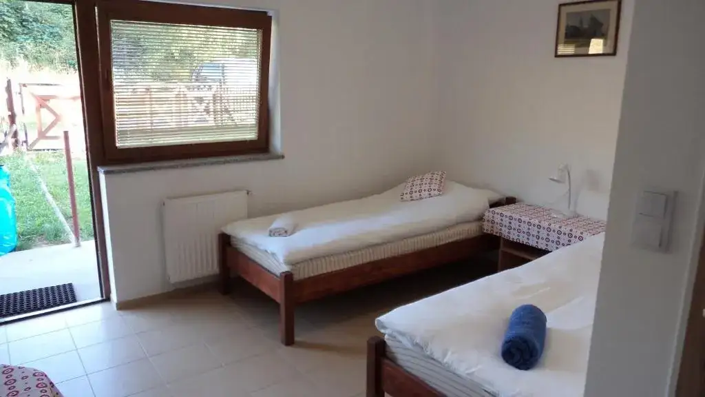 Bacówka Sierpnica: Planujesz pobyt? Poznaj ceny, pokoje i atrakcje