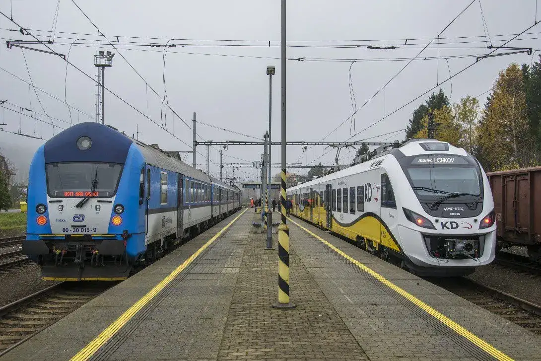 Ile kosztuje pociąg do Warszawy? Sprawdź ceny i oszczędzaj na biletach