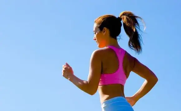 Co daje bieganie dla sylwetki? Odkryj efekty, które zaskoczą cię