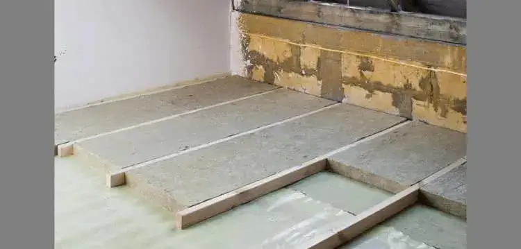 Jak ocieplić strop betonowy na poddaszu nieużytkowym i obniżyć rachunki