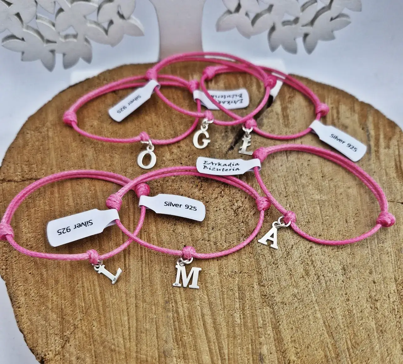 Bransoletka czy bransoletmka? Poznaj raz na zawsze poprawną pisownię