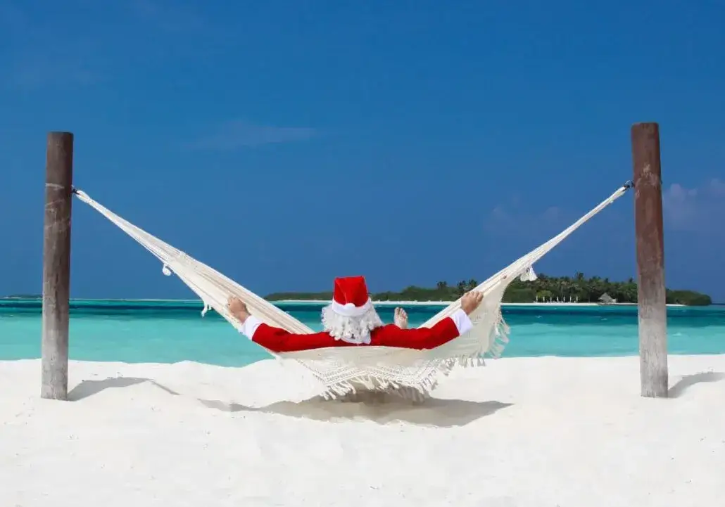 Gdzie jest ciepło w grudniu: 10 najlepszych kierunków na zimowy urlop