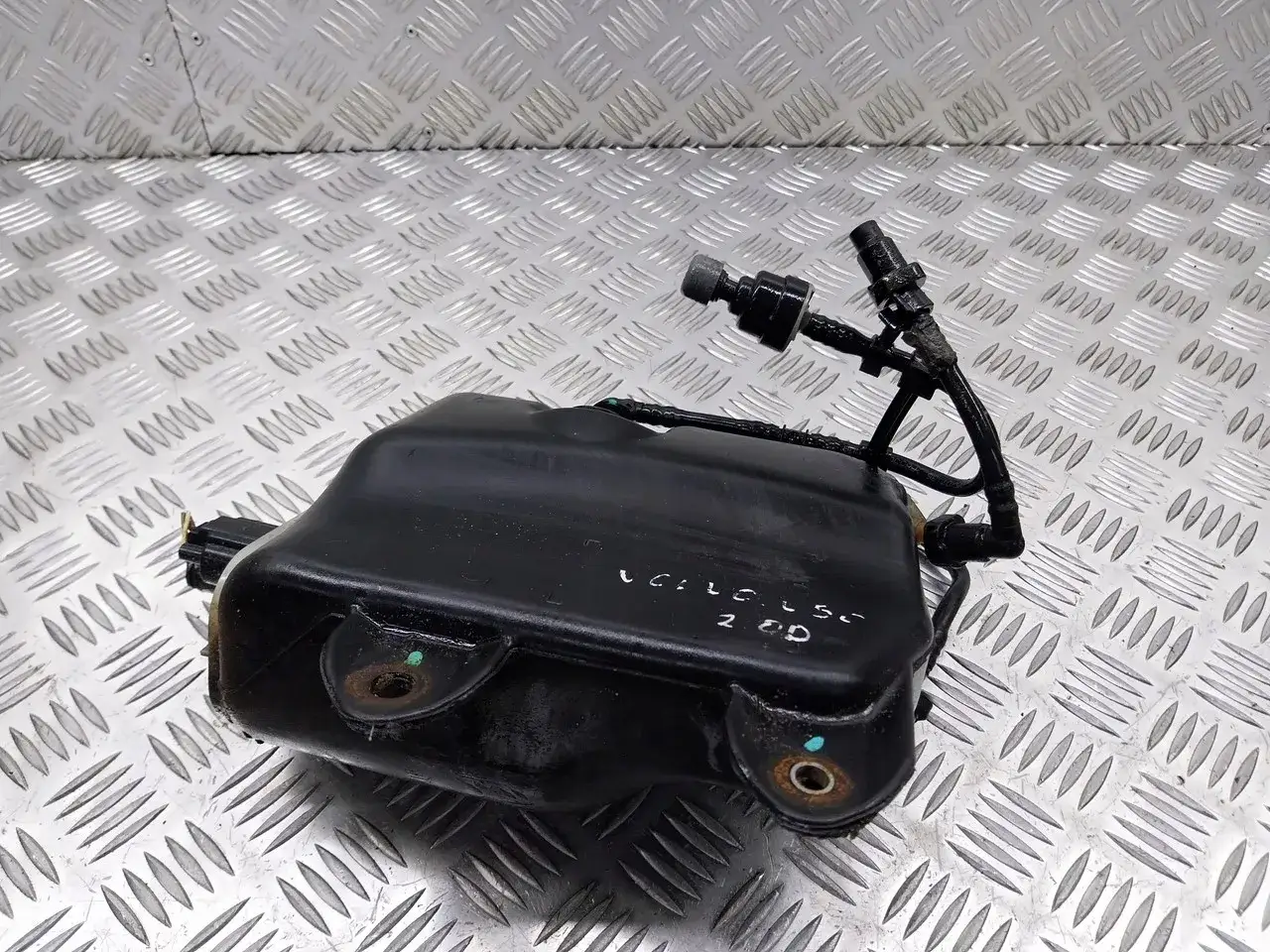 Zbiornik płynu DPF Volvo V50: Gdzie jest i jak go uzupełnić?