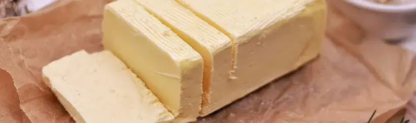 Ile kalorii ma tłuszcz i jak wpływa na twoją dietę?