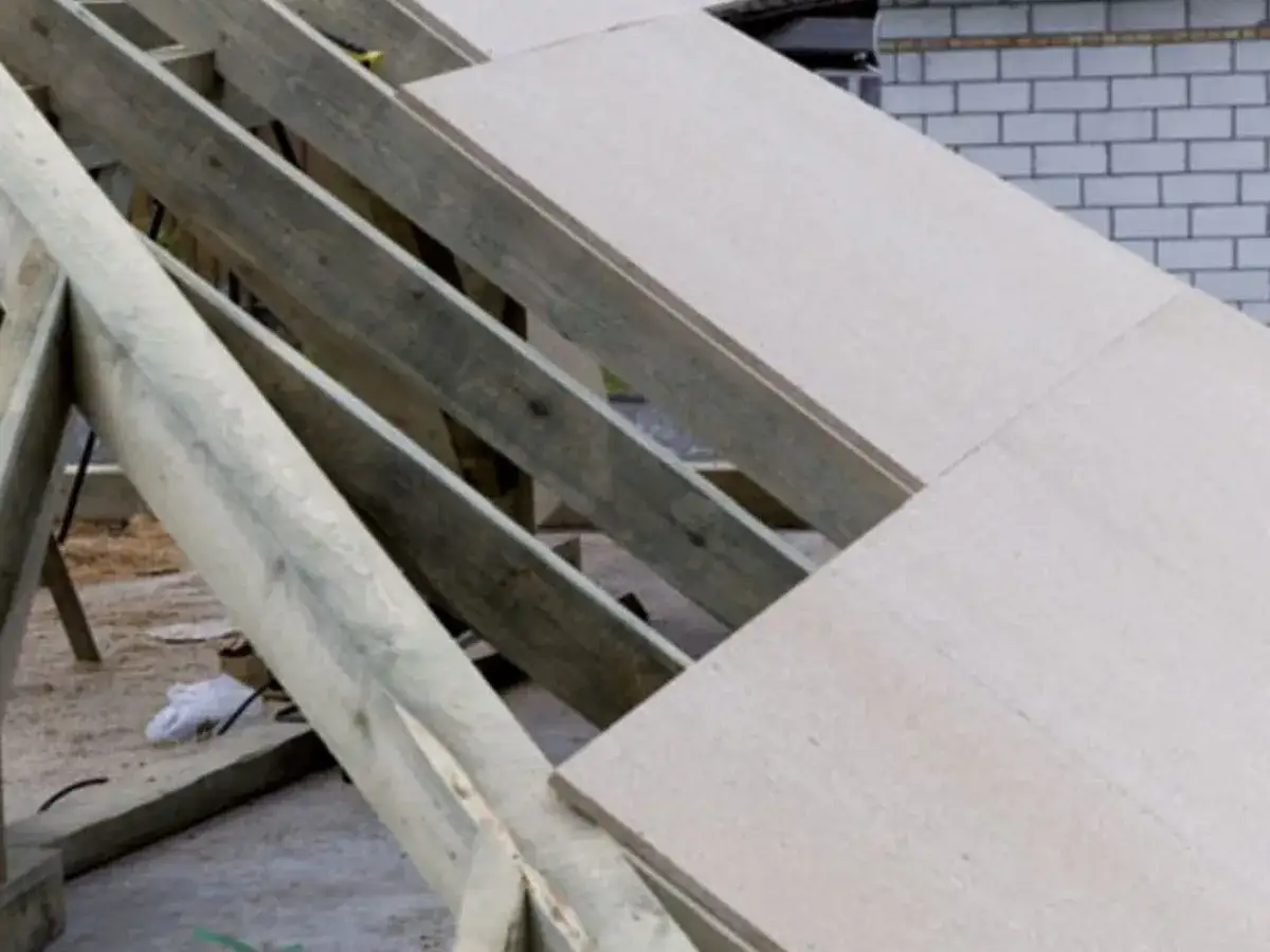 Jak deskować dach płytami OSB - skuteczne metody montażu krok po kroku