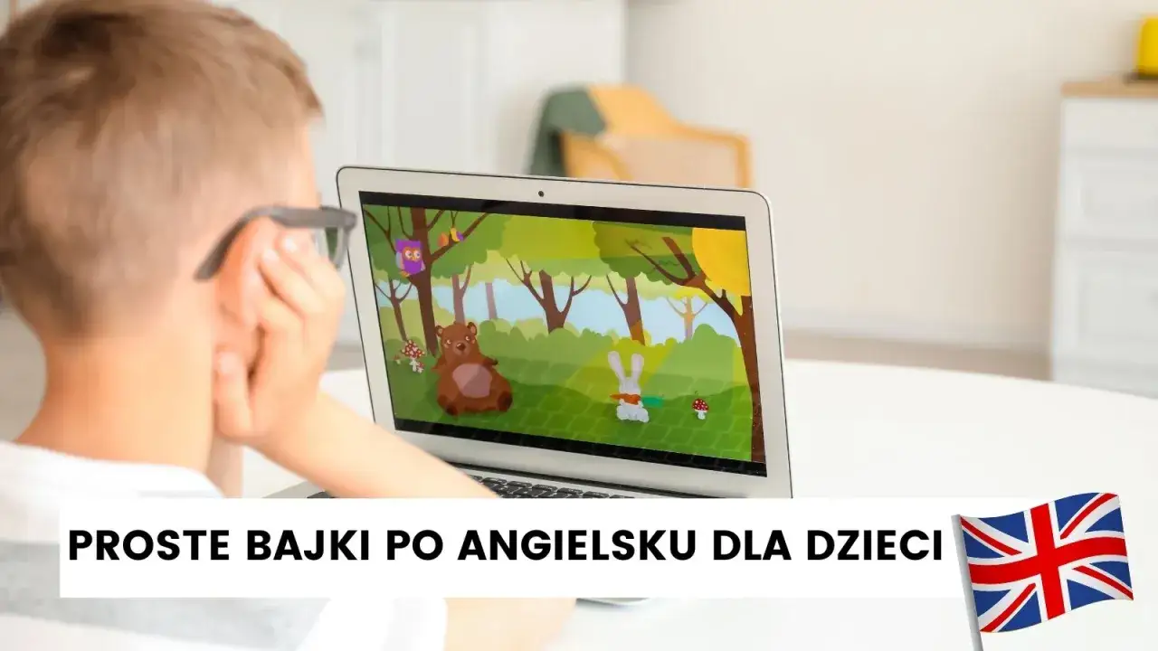 Chłopiec ogląda bajki po angielsku dla dzieci na laptopie. Na ekranie wesoła grafika z misiem i zającem.