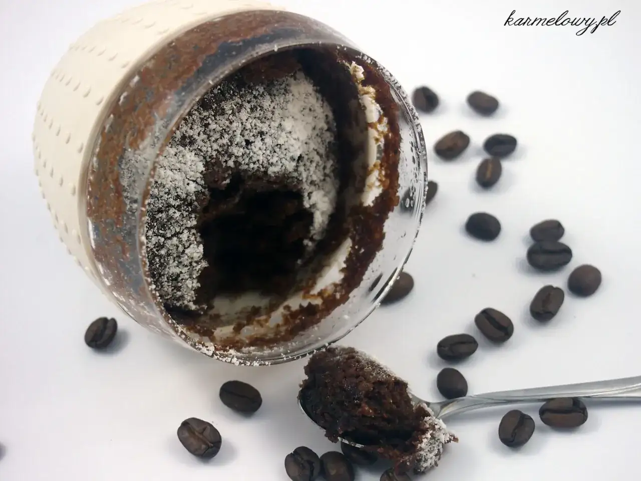 Ciastko z mikrofali: sekret idealnego mug cake w 3 minuty!