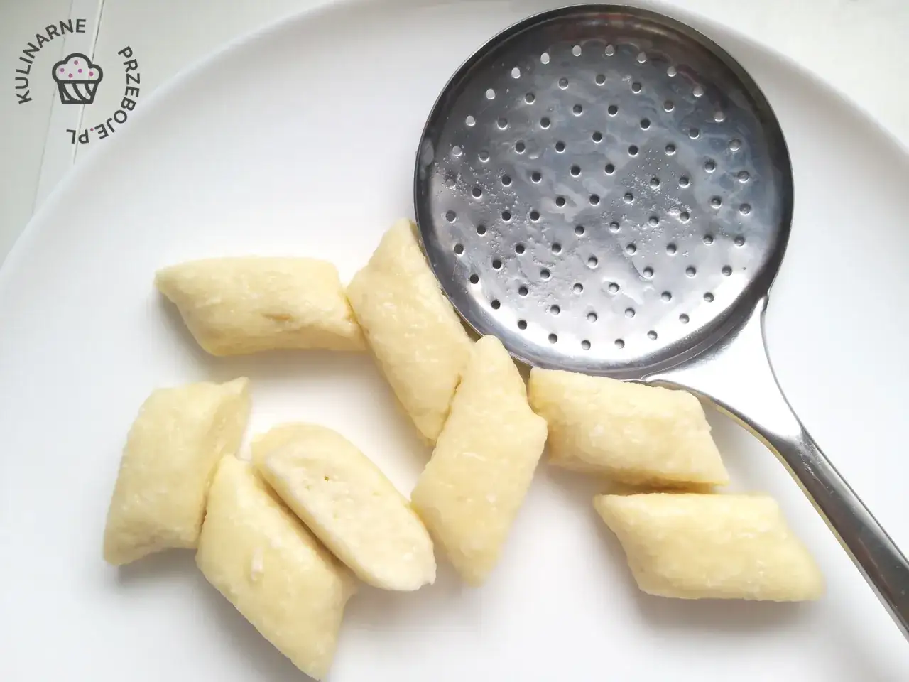 Jak długo gotować kluski leniwe? Idealny czas i triki eksperta