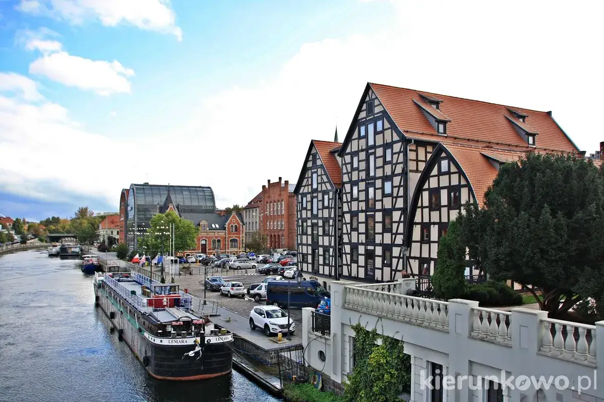 Bydgoszcz nad morze: Jak dotrzeć w 1,5h? Wybierz idealne miejsce