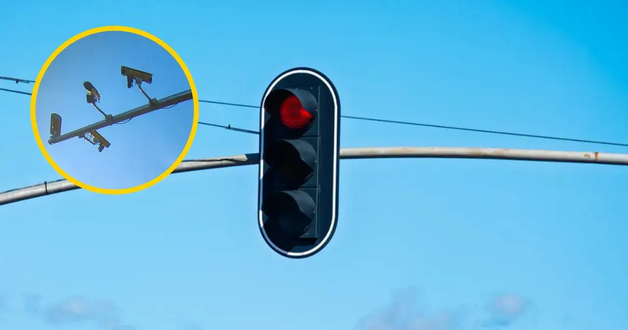 Czerwone światło na sygnalizatorze. W okręgu widać kamery, które mogą rejestrować wykroczenia, zastanawiamy się, czy fotoradar łapie w dwie strony.