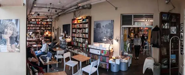 Gdzie na Ursynowie serwują kawę wartą grzechu? Przewodnik kawosza