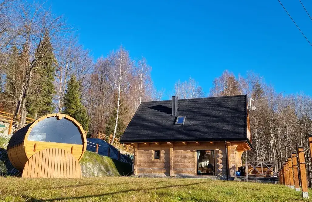 Gdzie spać pod Babią Górą? Najlepsze noclegi w Zawoi i okolicy