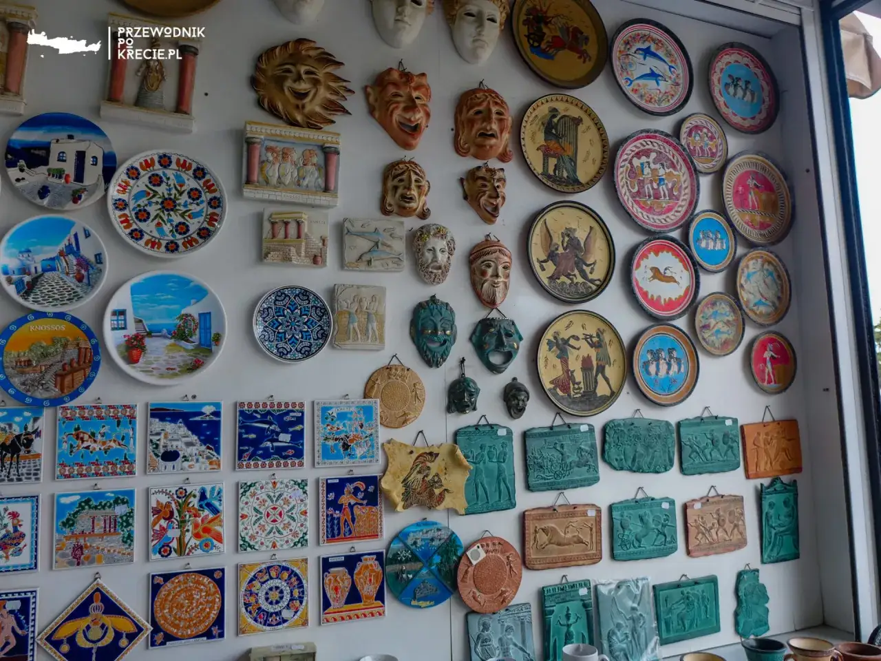 Greckie pamiątki: Co kupić i czego unikać? Kompletny przewodnik