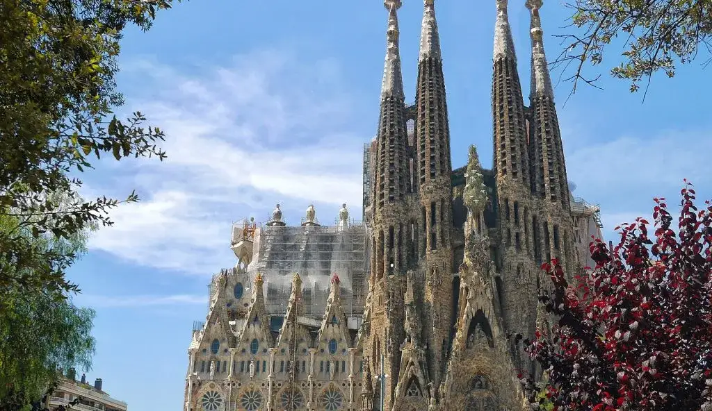 Barcelona w 2 dni: kompletny plan zwiedzania najważniejszych atrakcji 2025