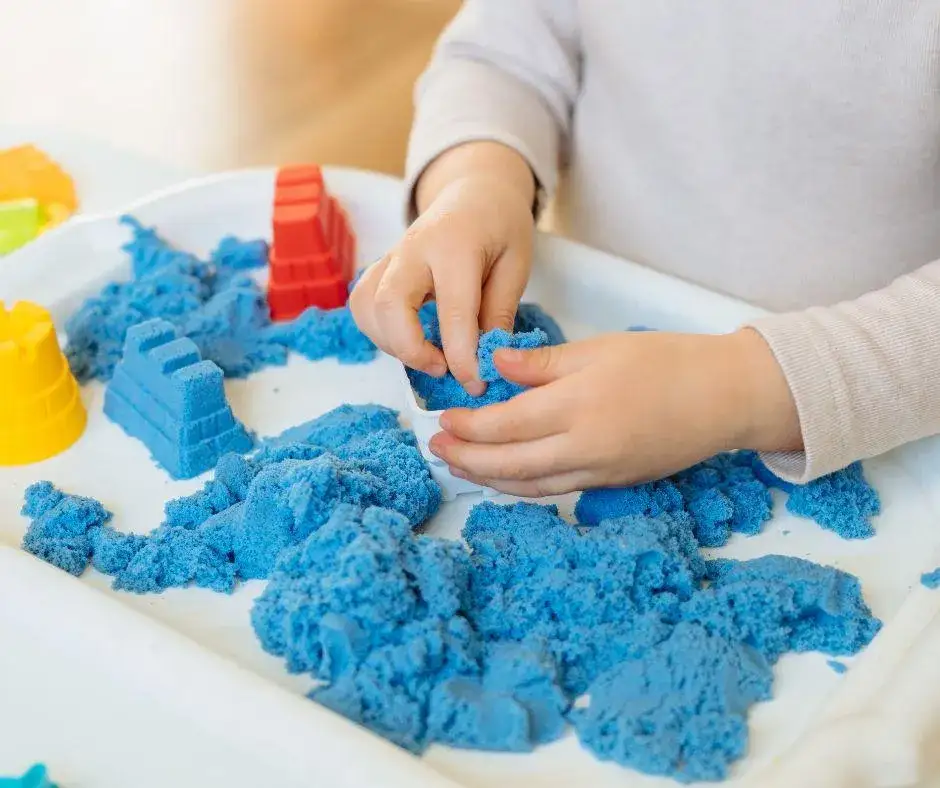 Integracja sensoryczna: jak zrozumieć problemy i poprawić funkcjonowanie