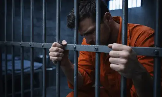 Odzyskanie telefonu zatrzymanego przez Policję: Poradnik krok po kroku