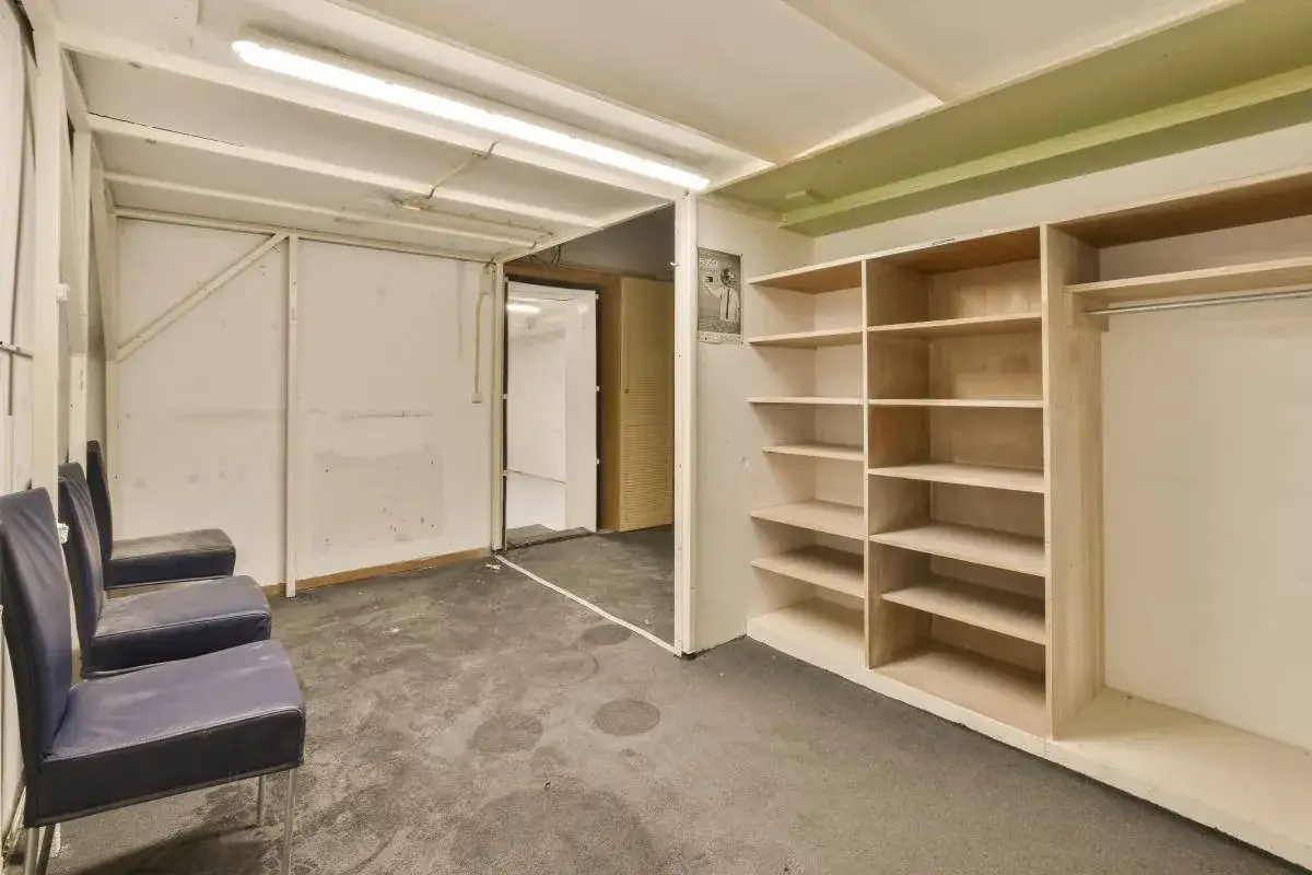 Jak urządzić piwnicę w bloku: praktyczne porady na każdą potrzebę