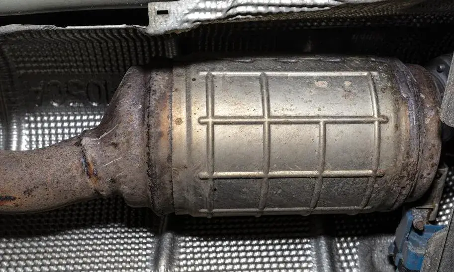Jazda z zapchanym filtrem DPF – jakie są ryzyka i konsekwencje?