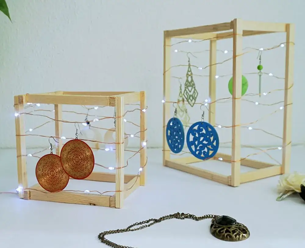 Jak zrobić organizer na kolczyki - proste pomysły na DIY, które zachwycą