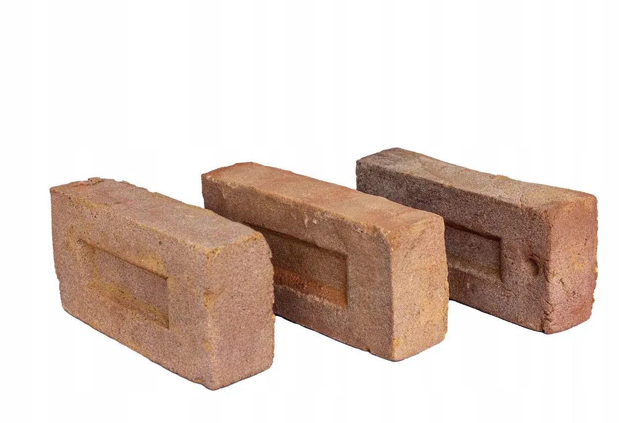 Ile kosztuje cegła? Ceny cegieł w Polsce i ich rodzaje, które zaskakują