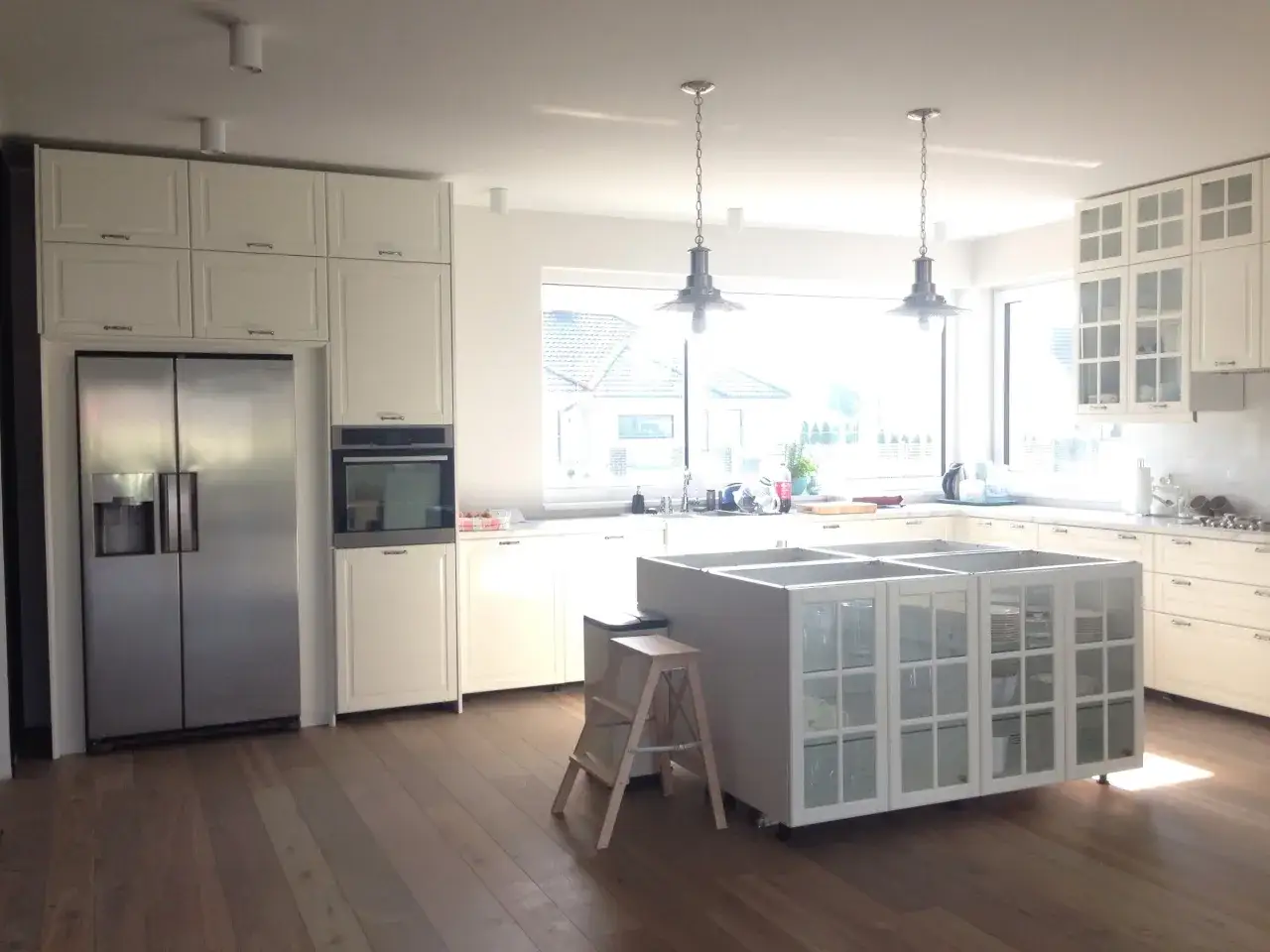 Jak obniżyć szafki ikea bez błędów i dostosować je do swoich potrzeb