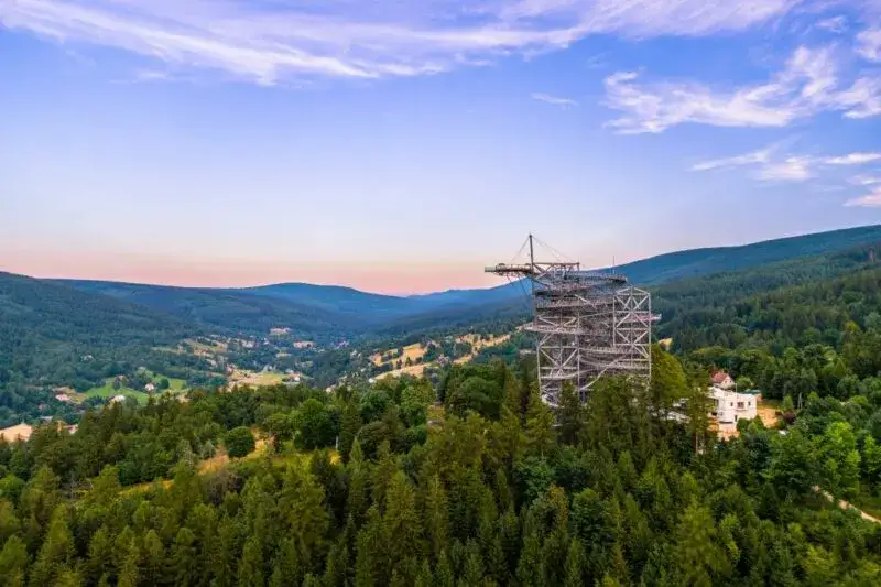 Świeradów-Zdrój: Atrakcje, szlaki, Sky Walk. Zaplanuj idealny urlop