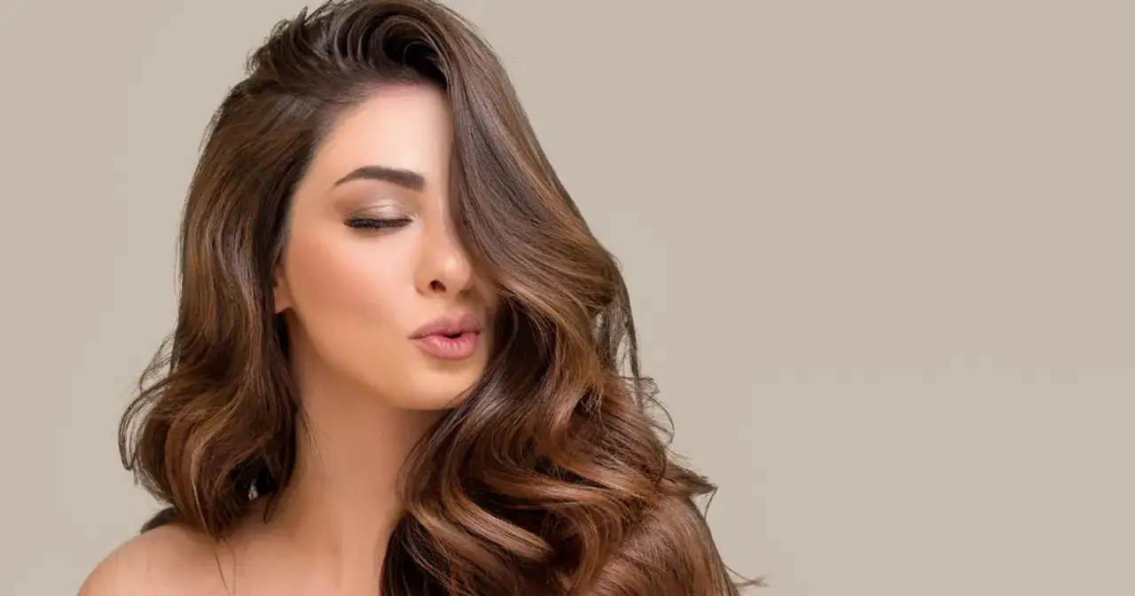 Sny o włosach: Wypadanie, obcinanie, długie pełna interpretacja