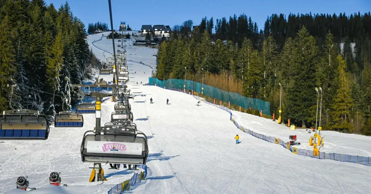 Kiedy zamykają stoki w Polsce 2026? Gdzie pojeździsz najdłużej?