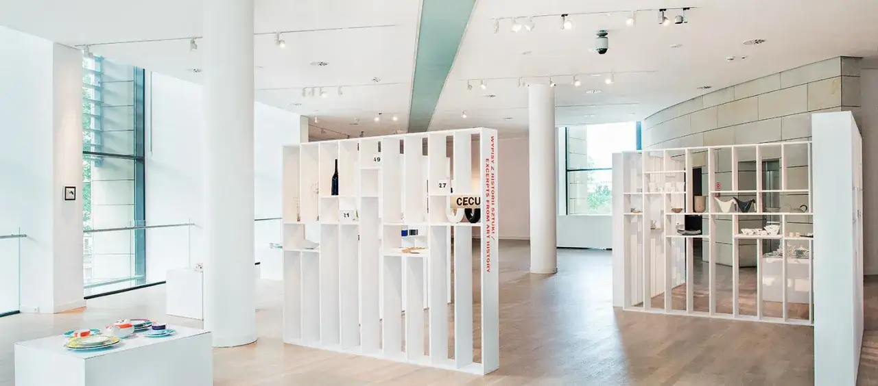 Muzeum sztuki Gdynia: Wystawy, wydarzenia i lokalni artyści w jednym miejscu