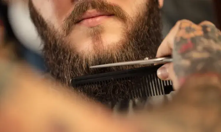 Z jakim zarostem do barbera? Odkryj idealną długość i styl