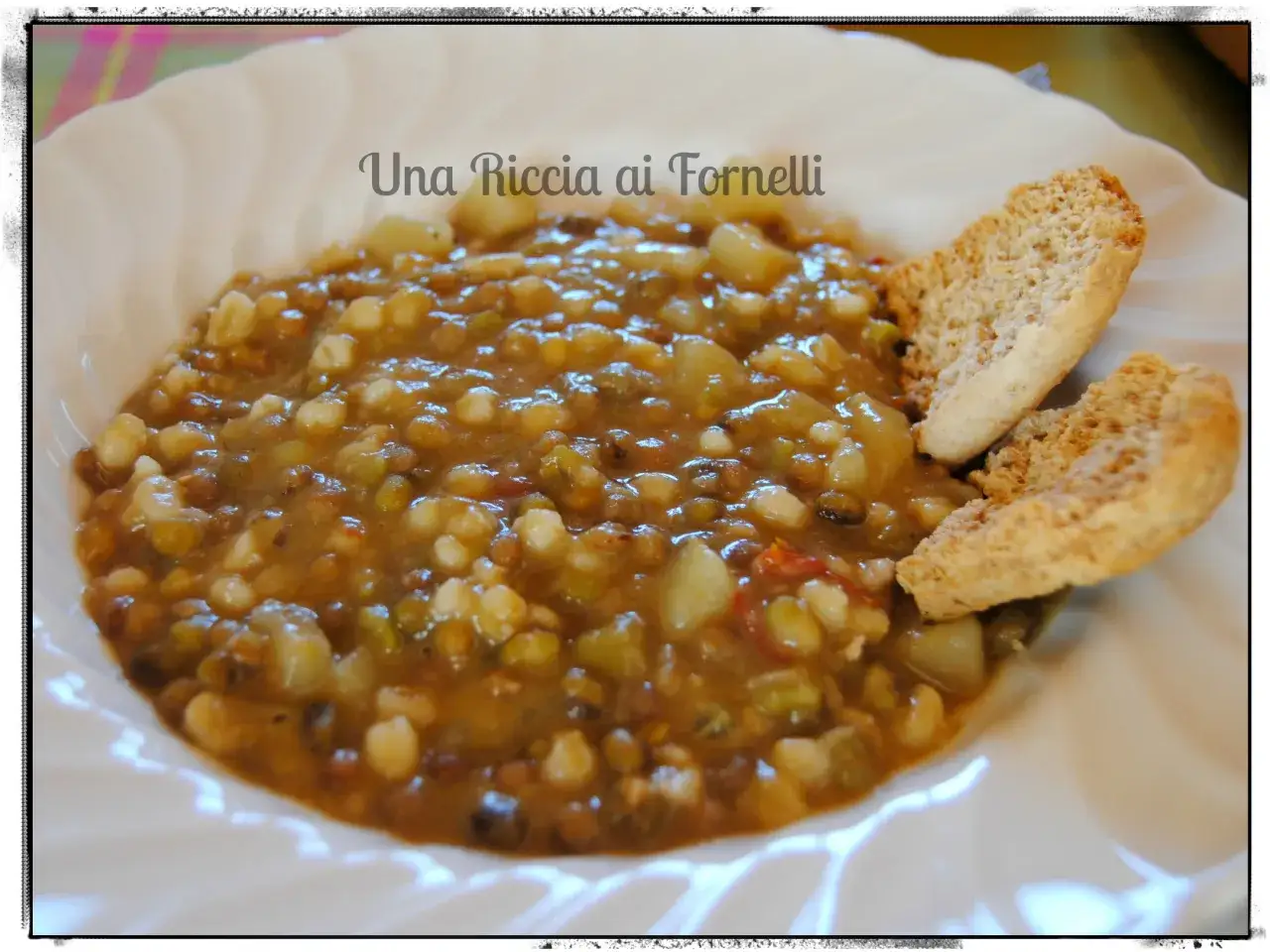 Minestra legumi e cereali: la ricetta perfetta, sana e cremosa