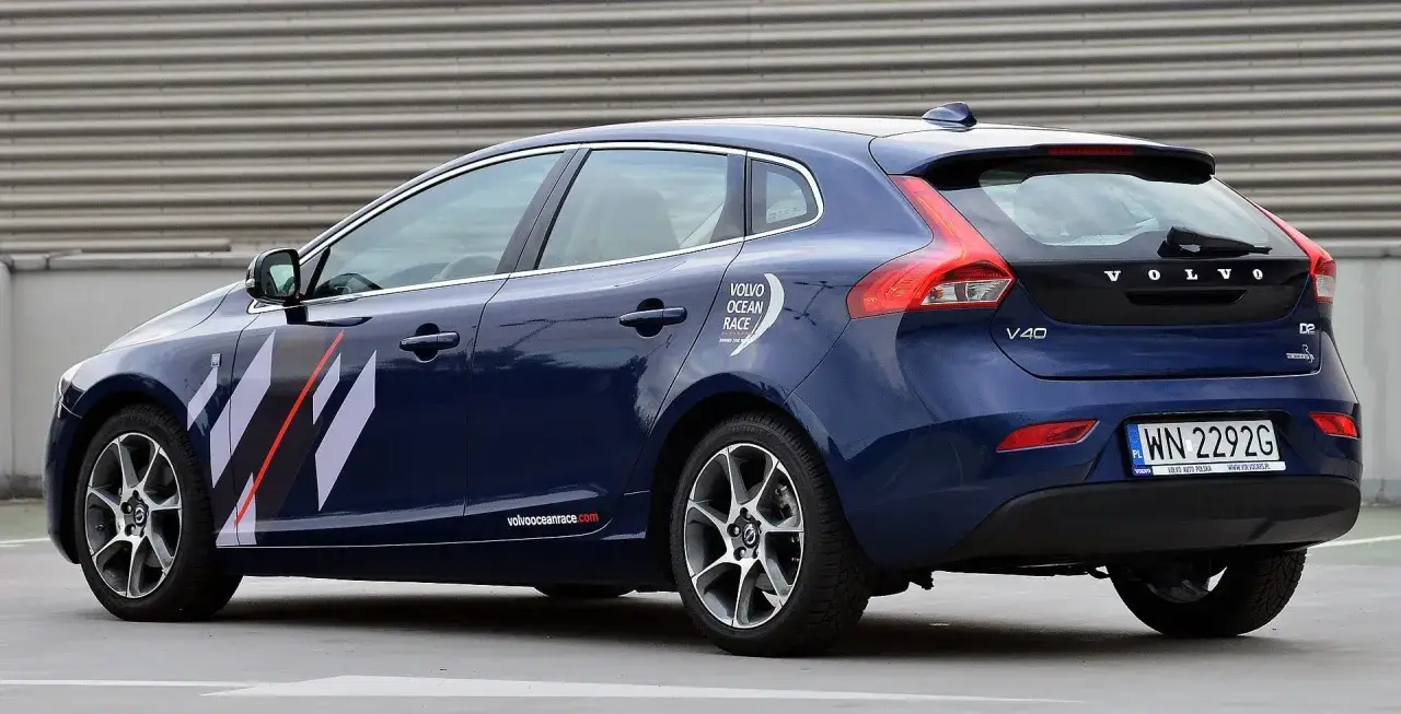 Volvo V40: Jaki silnik wybrać? Benzyna, diesel, PowerShift?