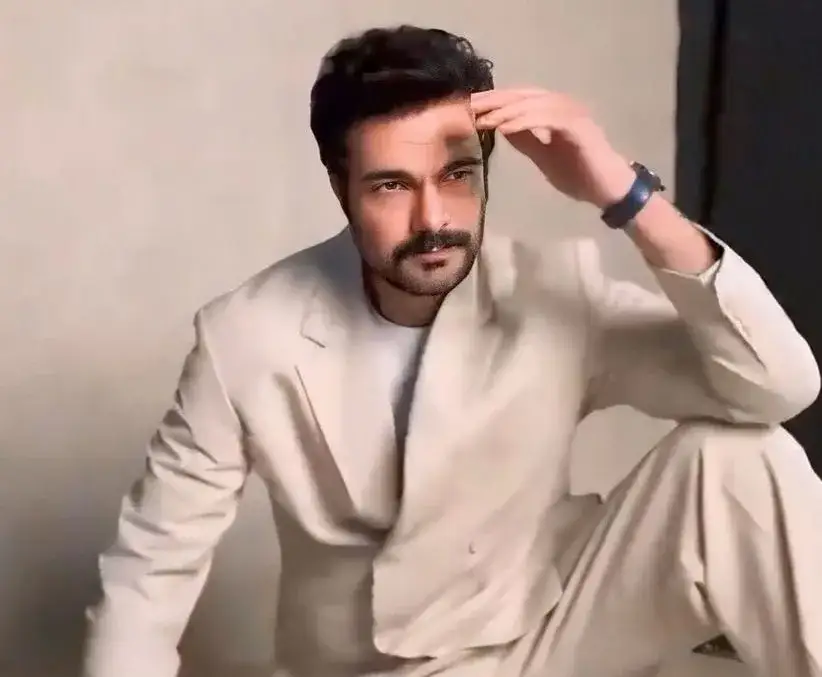 Halil Ibrahim Ceyhan ile ma lat? Zaskakujące fakty o wieku aktora