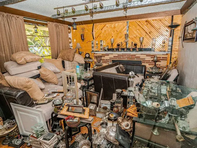 Jak zasmrodzić mieszkanie i zaskoczyć domowników nieprzyjemnym zapachem