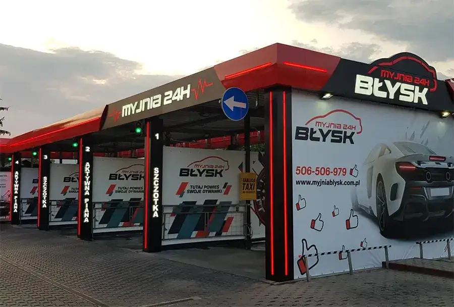 Myjnia bezdotykowa: Czyste auto bez zacieków? Poznaj triki!