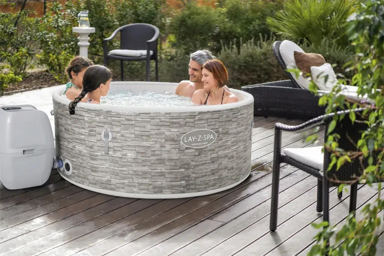 Lay-Z-Spa: Jak wybrać i ile kosztuje prawdziwy relaks w ogrodzie?