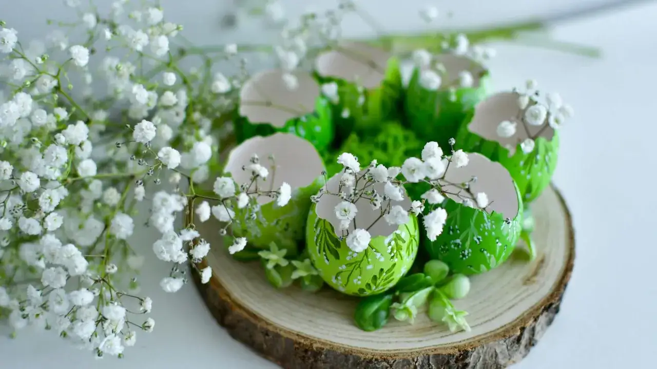 Jak stworzyć piękny stroik wielkanocny z recyklingu i zaoszczędzić