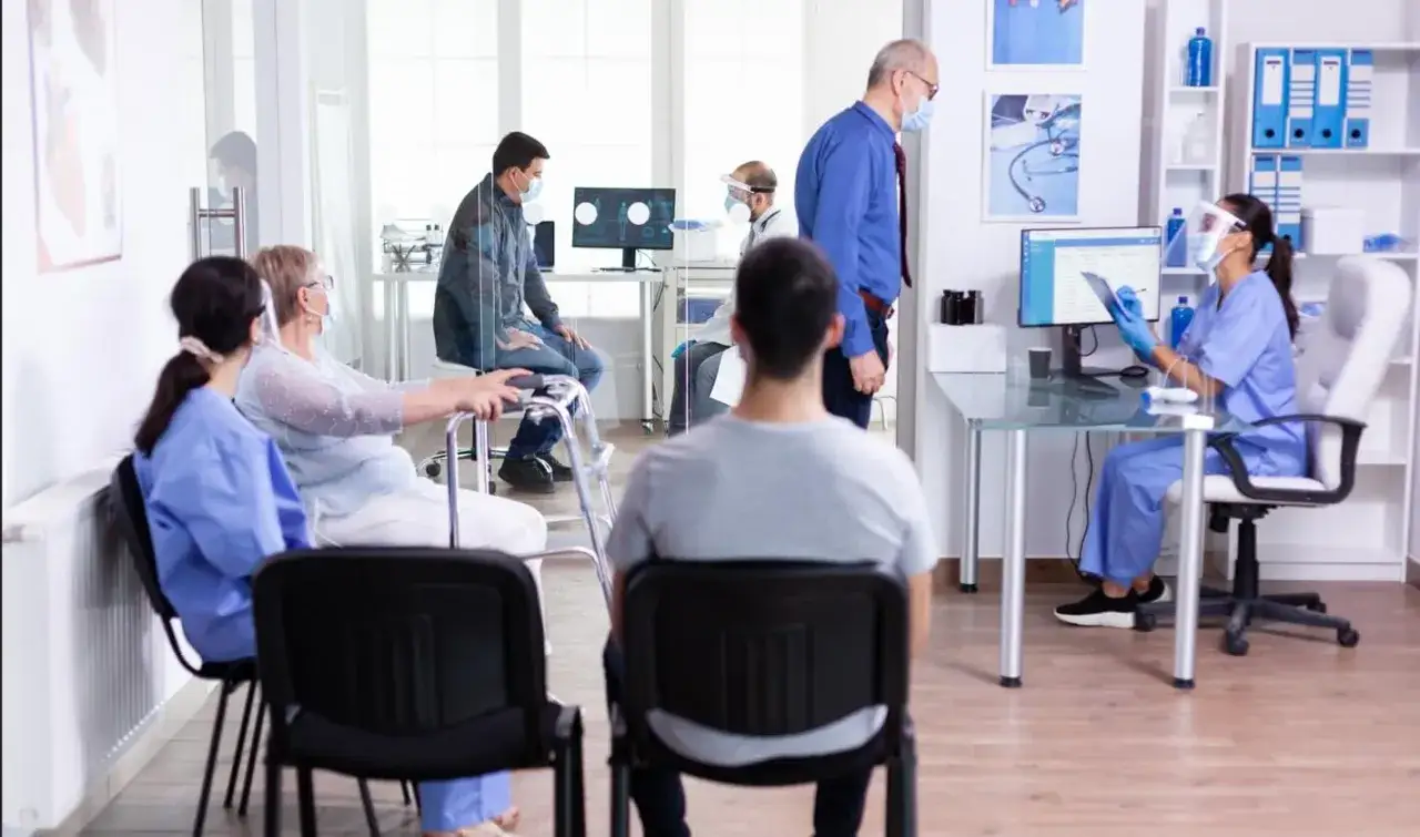 Ile czasu ma lekarz na pacjenta? Sprawdź, co wpływa na wizytę