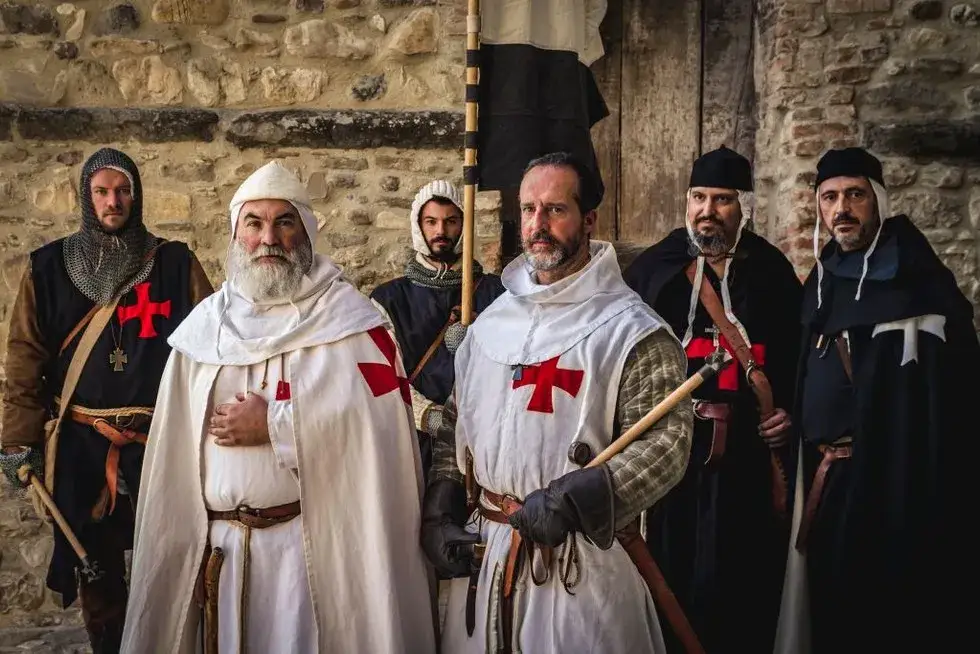 Zakony Rycerskie: Templariusze, Joannici, Krzyżacy - Historia i Tajemnice