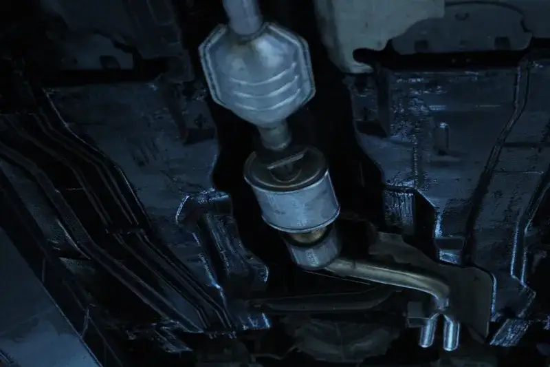 Strumienica wydechu co daje: zyski, ryzyka i wybór dla auta