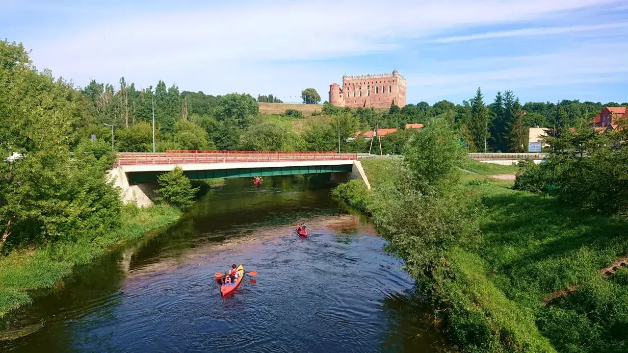 Spływ kajakowy Golub-Dobrzyń: trasy, ceny i porady dla początkujących kajakarzy