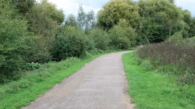 Czy droga jest obiektem budowlanym? Kluczowe informacje o przepisach i wymaganiach