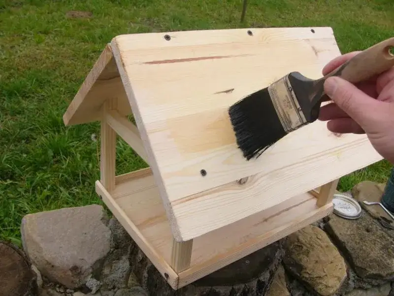 Jak zrobić karmnik dla ptaków instrukcja - proste kroki i porady