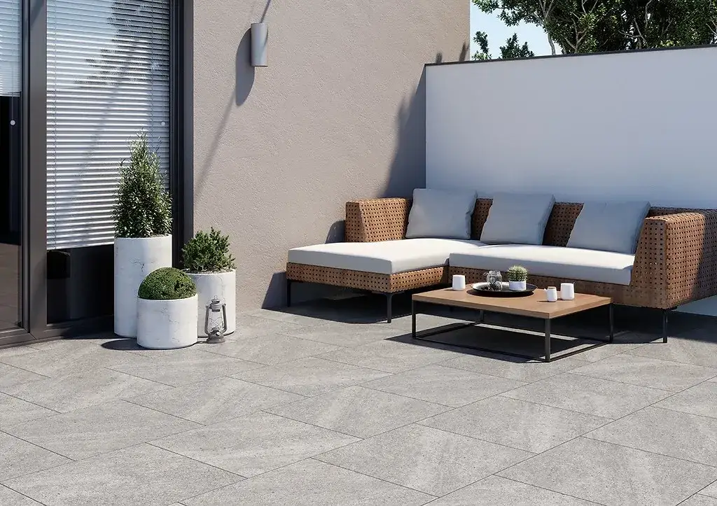 Jaki gres na balkon wybrać, by cieszyć się trwałością i stylem?