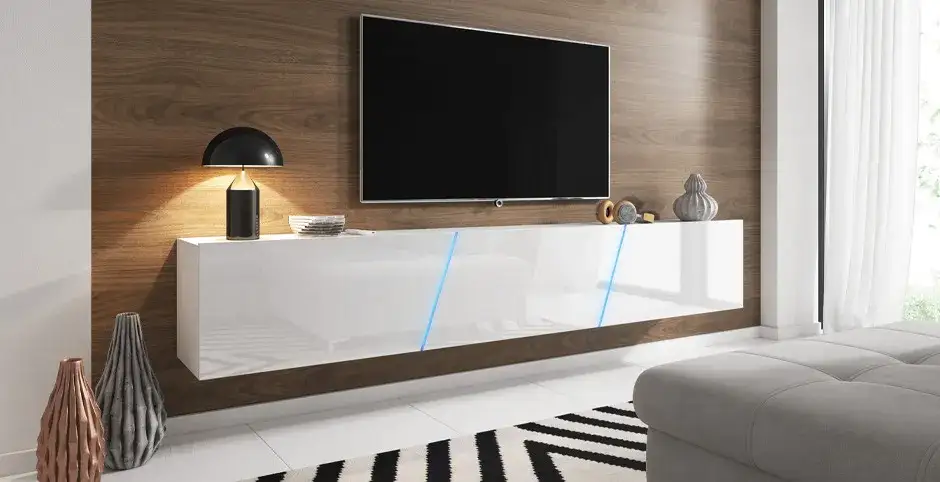 Jakie są najlepsze wysokości montażu szafki wiszącej pod TV? Sprawdź!