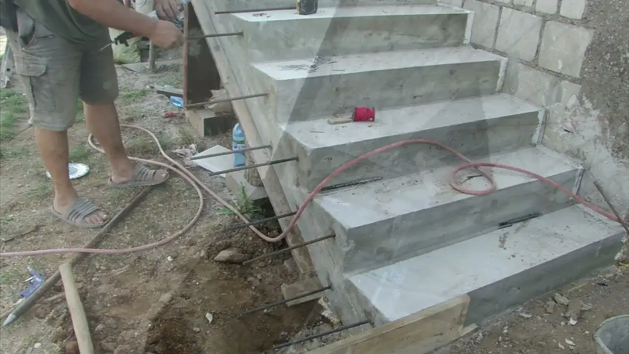 Jak dolać schody betonowe i uniknąć kosztownych błędów
